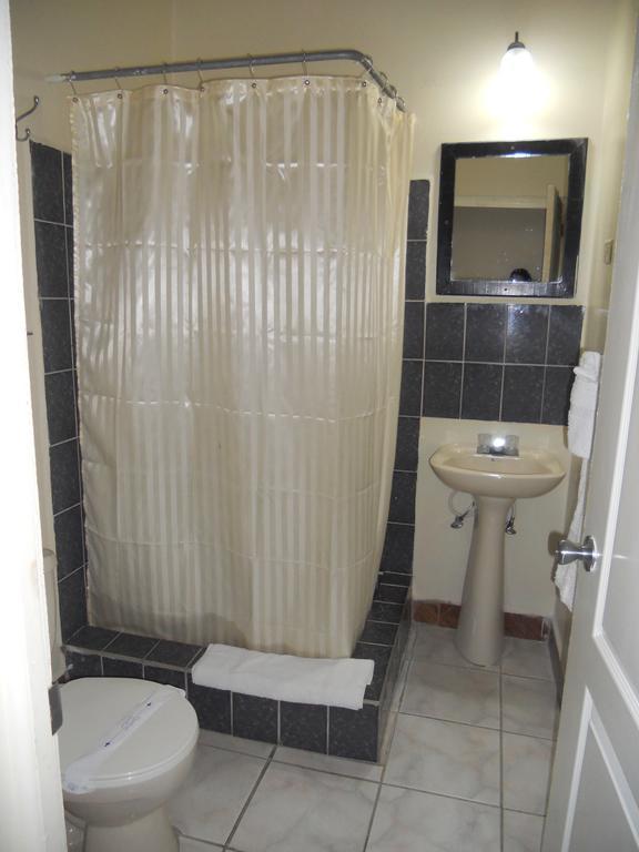 Seaview Inn Basseterre Eksteriør billede