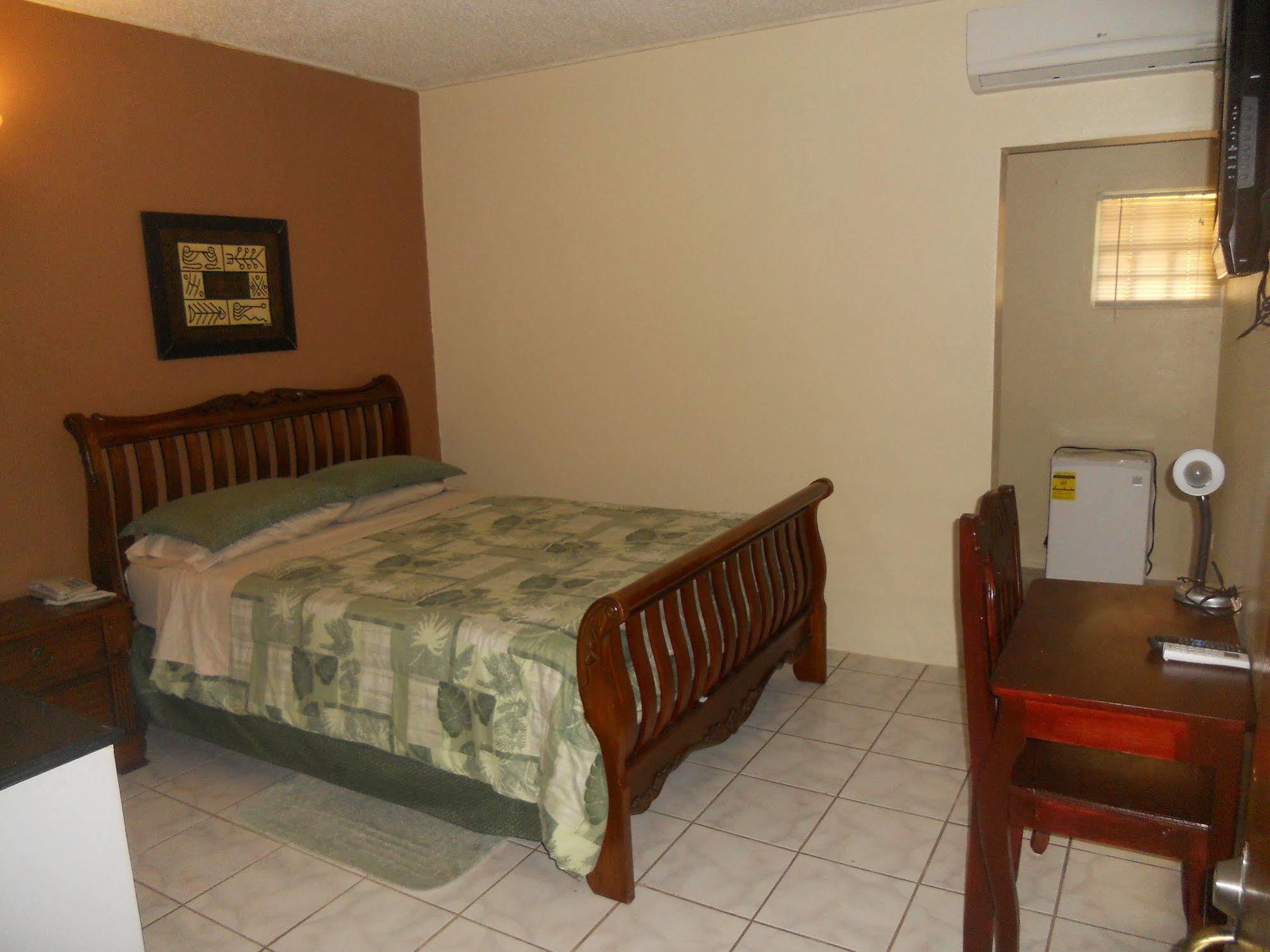 Seaview Inn Basseterre Eksteriør billede