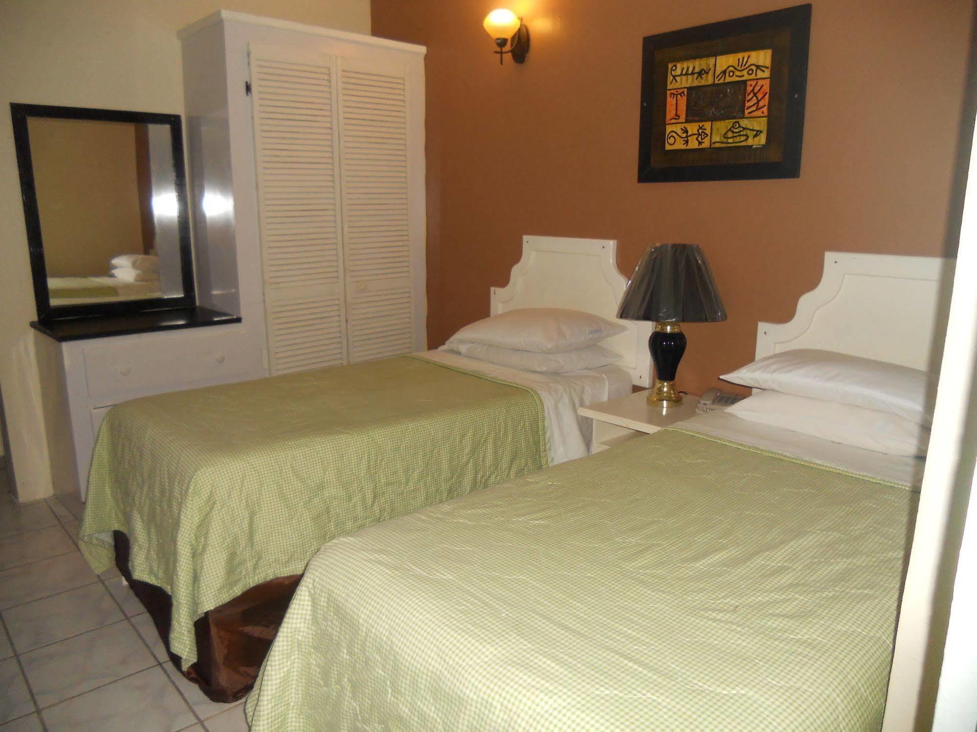 Seaview Inn Basseterre Eksteriør billede