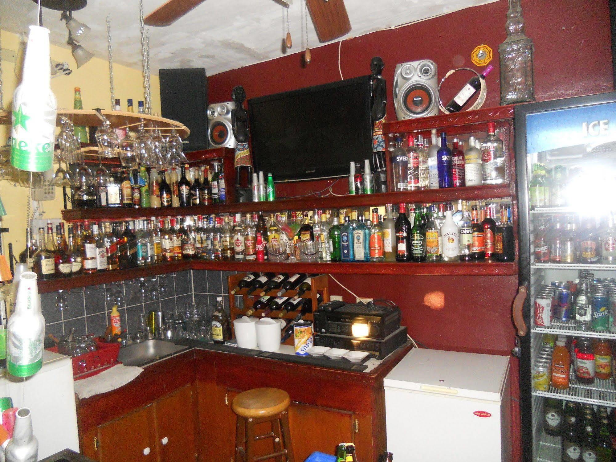 Seaview Inn Basseterre Eksteriør billede