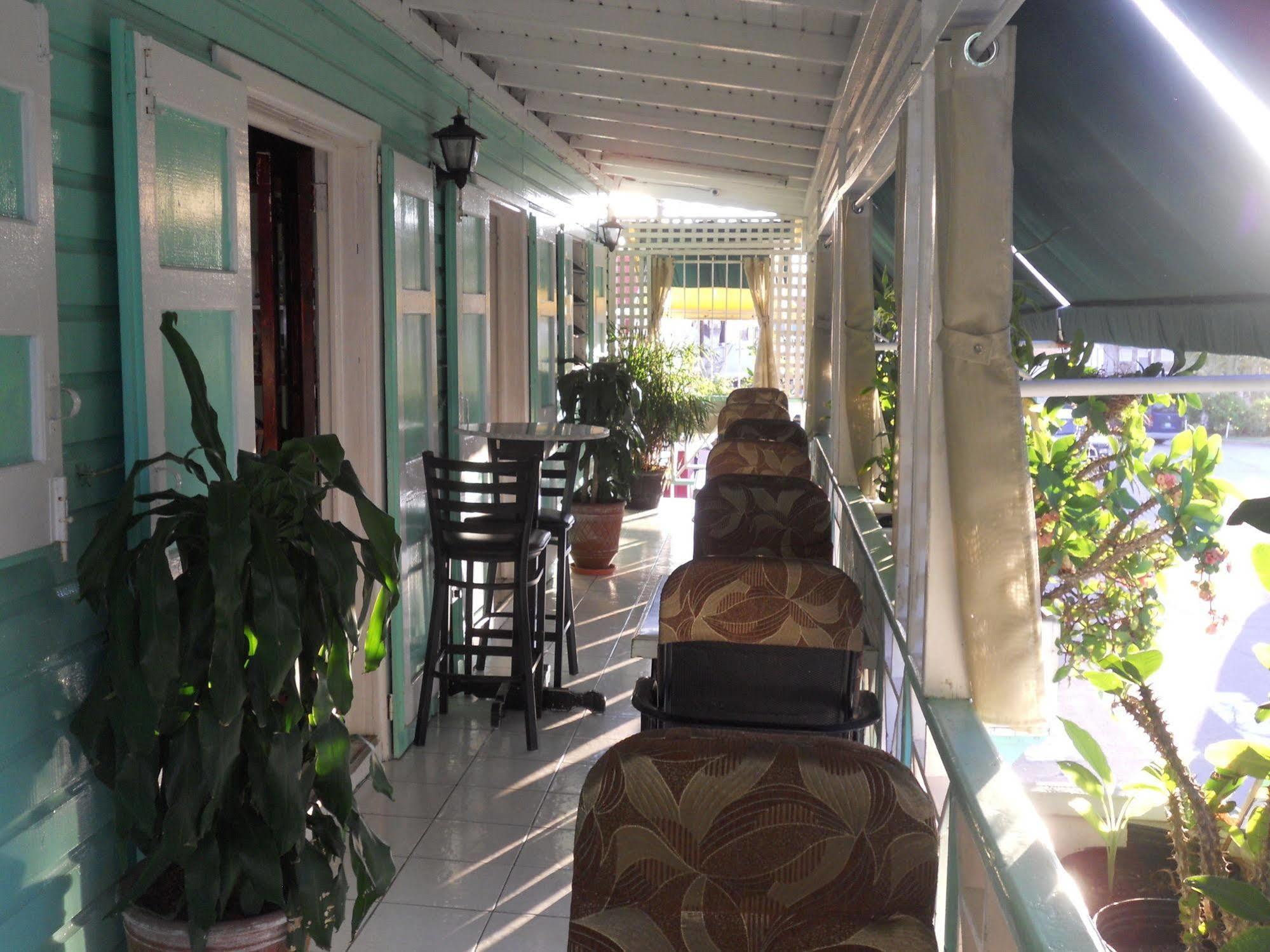 Seaview Inn Basseterre Eksteriør billede