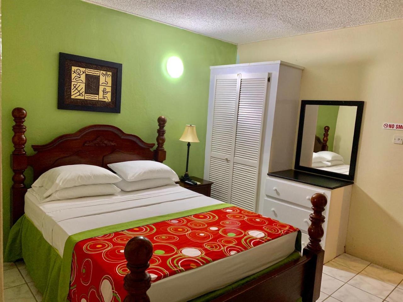 Seaview Inn Basseterre Eksteriør billede