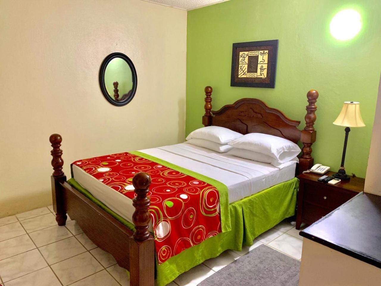 Seaview Inn Basseterre Eksteriør billede
